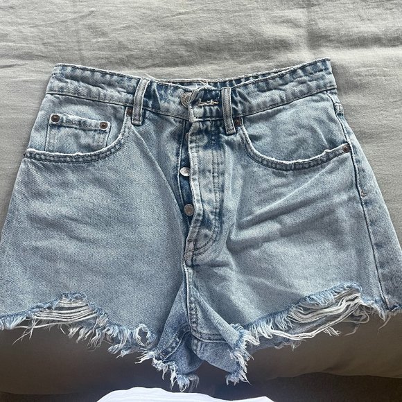 Zara Denim Shorts - Picture 1 of 3